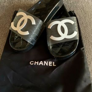 Beach/Poolside Sandals